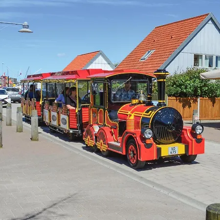 Four-bedroom In Casa vacanze