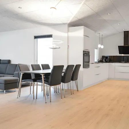 Hébergement de vacances Amazing Home In Ringkobing With Sauna *
