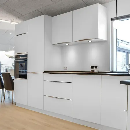 Four-bedroom In Ringkøbing