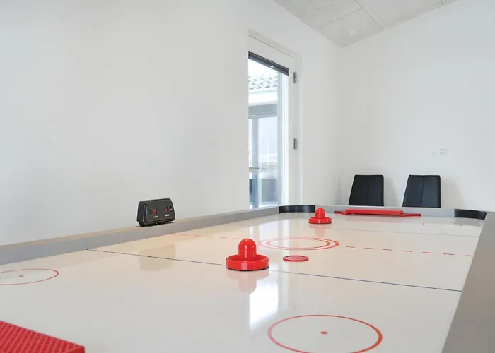 Holiday home Four-bedroom In