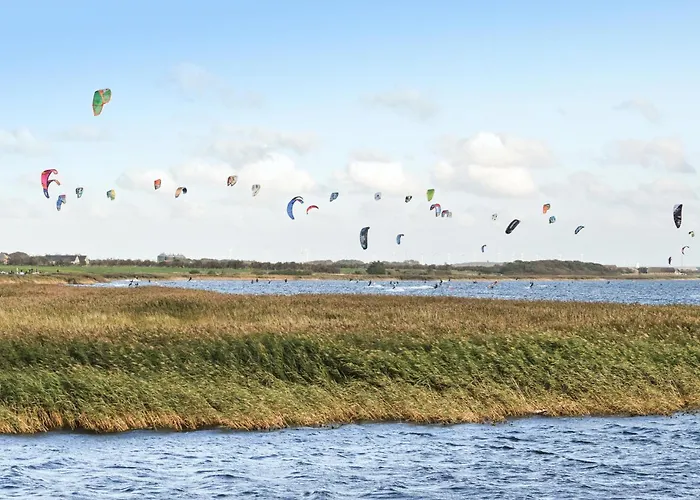 Four-bedroom In Holiday home *