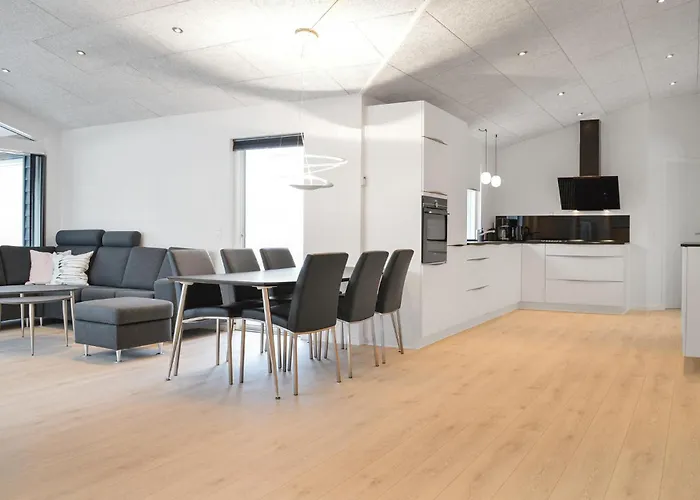 Holiday home Four-bedroom In *